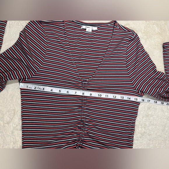 NWT O’NEILL Leanne Striped ribbed knit cropped top size medium - Picture 5 of 7